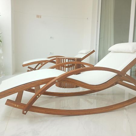 أروسييْ Smart Luxury Suites & Apartments المظهر الخارجي الصورة