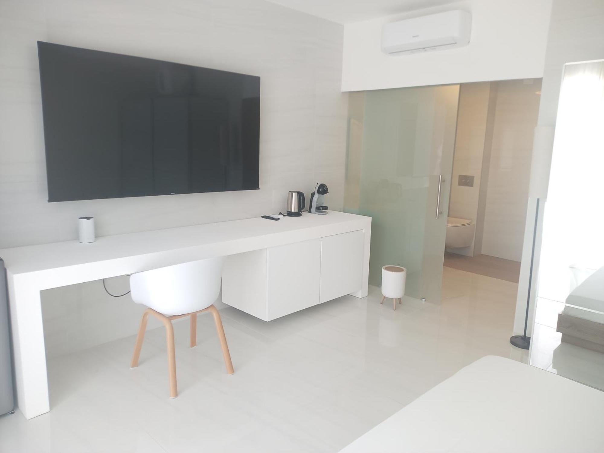 أروسييْ Smart Luxury Suites & Apartments الغرفة الصورة