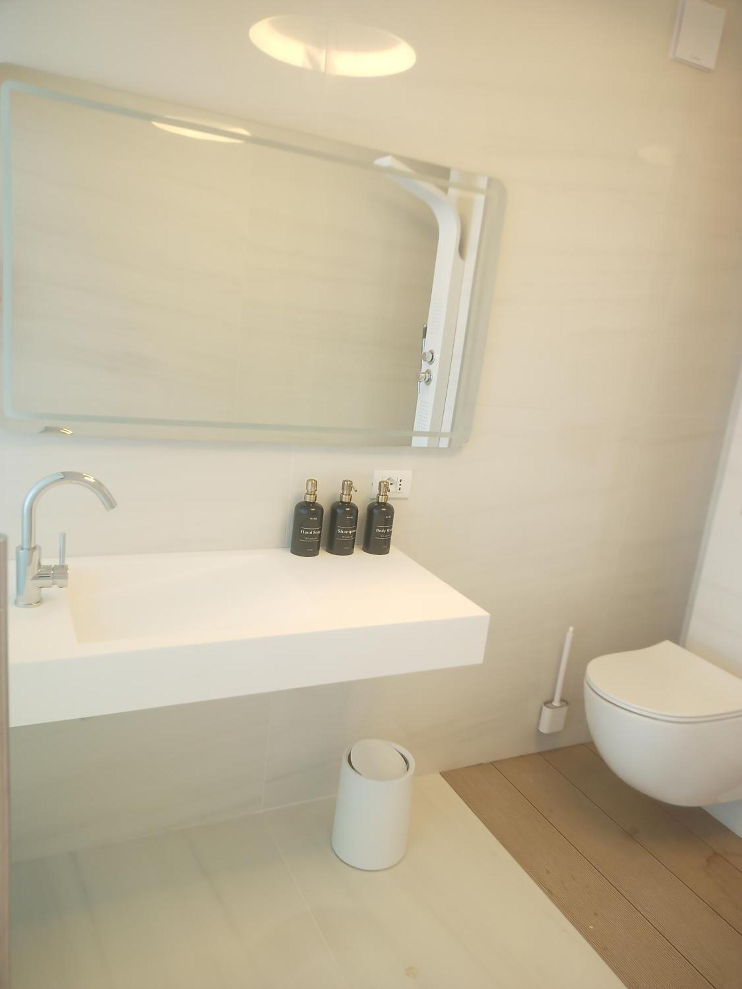 أروسييْ Smart Luxury Suites & Apartments الغرفة الصورة
