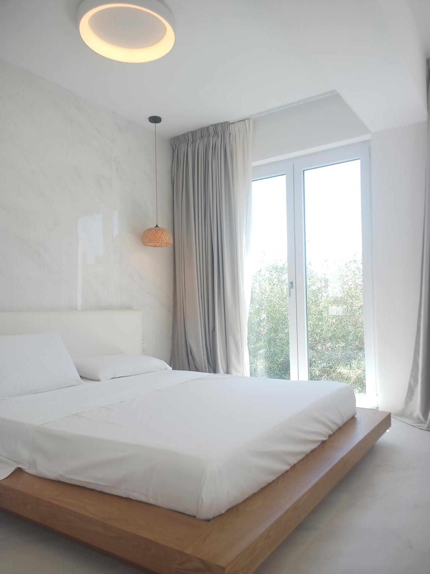 أروسييْ Smart Luxury Suites & Apartments المظهر الخارجي الصورة